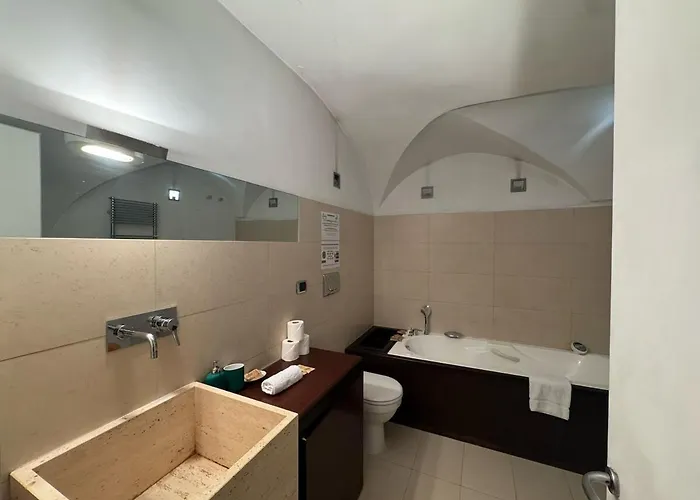 New! Renovated In Ancient * Rom